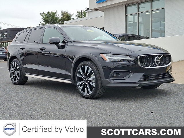 2024 Volvo V60 Cross Country